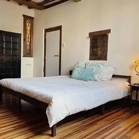 Romantic Unesco Medieval House In The Center Apartamento Gante